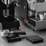 Balanza para café 0.1g Cube Scale 2.0 MHW-3BOMBER (17)