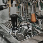 Tamper café presión constante con resorte MUVNA - (6)